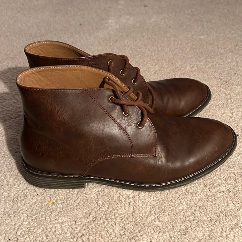 DRESS BOOTS